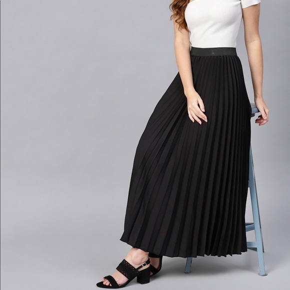 Sassafras Dresses & Skirts - Black Accordian Pleat Maxi Skirt, Brand new with tags, Size-Large